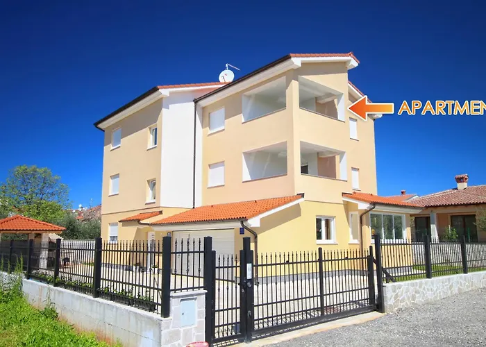 Dragan K1 - A2 Second Floor - Mpolo *