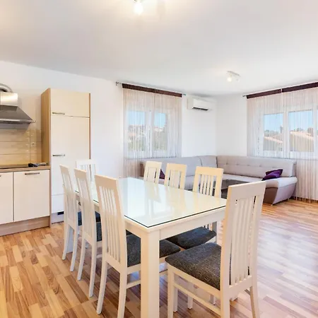 Dragan K1 - A2 Second Floor - Mpolo Apartment
