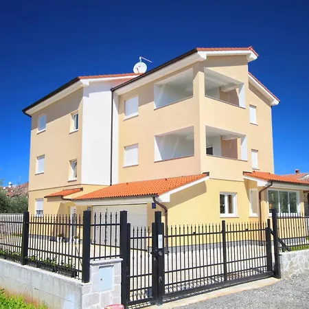 Apartment Dragan K1 - A2 Second Floor - Mpolo Medulin